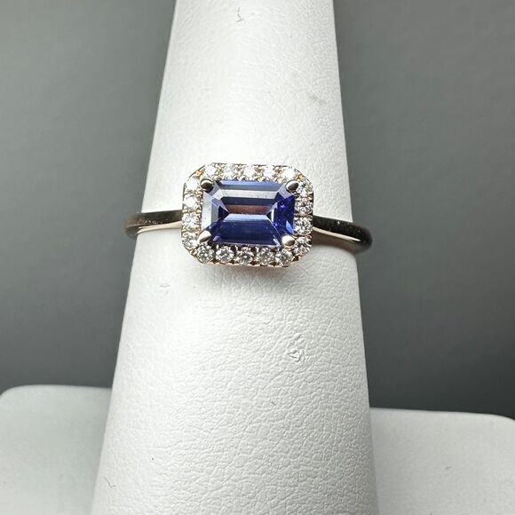NWT .67ct Tanzanite and diamonds in 14k rose gold ring!